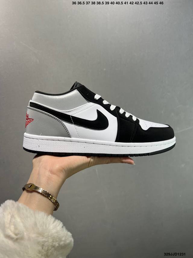 Air Jordan 1 Low AJ1 Low-top Casual Sneakers, synchronized with official colorw