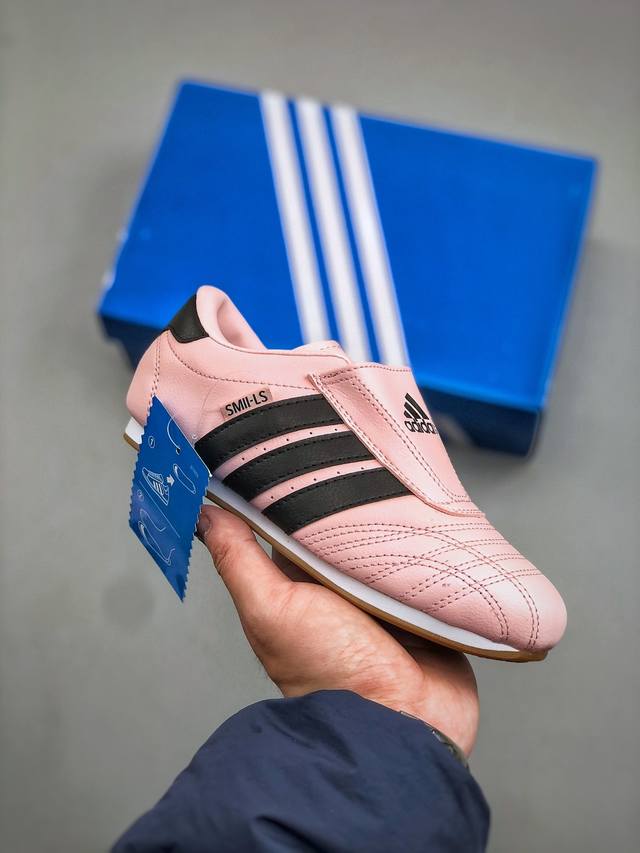 Adidas Taekwondo W Children's Shoes Taekwondo Series Item No.: Js1193 Sizes: 25-