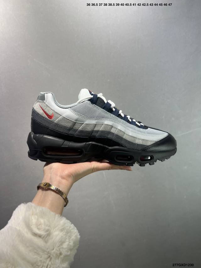 Company Grade Nike Air Max 95 Trendy and Versatile Air Cushioning Running Shoes