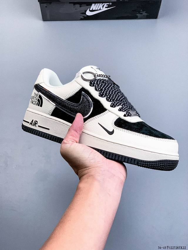 Original last data paper pattern, made with hard, high-quality leather upper, a