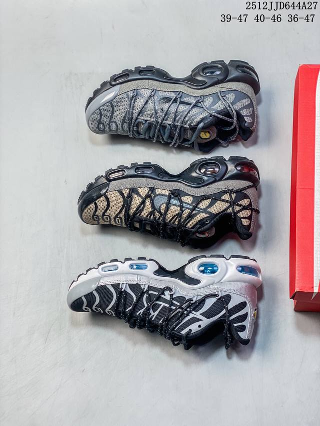 Nike Air Max Plus Drift Black Bright Crimson Tn upgraded version, low-top, retr