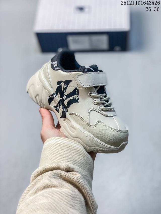 Children's Shoes: Developed based on the original last and data of Mlb's Korean