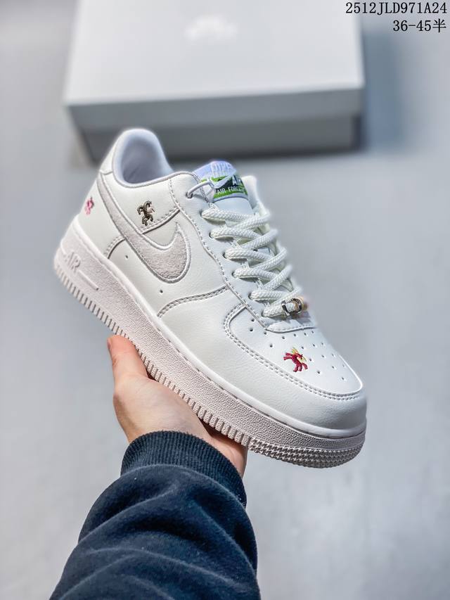 Factory Grade Nike Air Force 1'07 ( ) Made with original last and cardboard, au