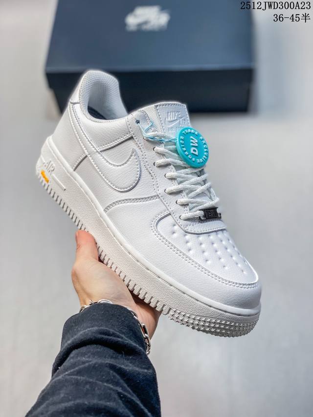 Factory Grade Nike Air Force 1 '07 Low Sneakers/Casual Shoes. Features include