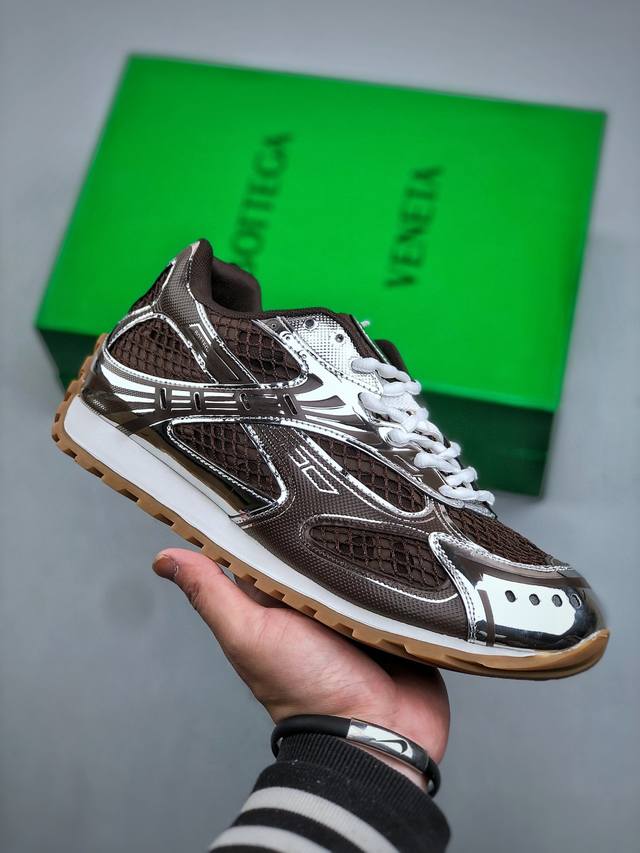 Italian luxury brand - Bottega Veneta - Orbit Lace-Up Runner Bv Bottega Veneta