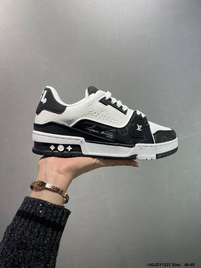 Louis Vuitton Lv Louis Vuitton sneakers New Lv Trainer latest colorway sneakers