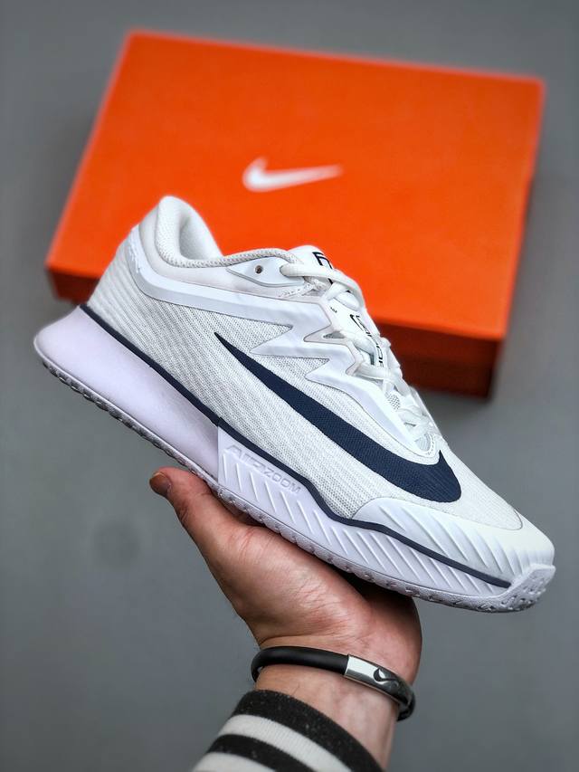 Nike M Zoom Vapor pro 3 Hc Comfortable, Versatile, Shock-Absorbing Low-Top Tenn