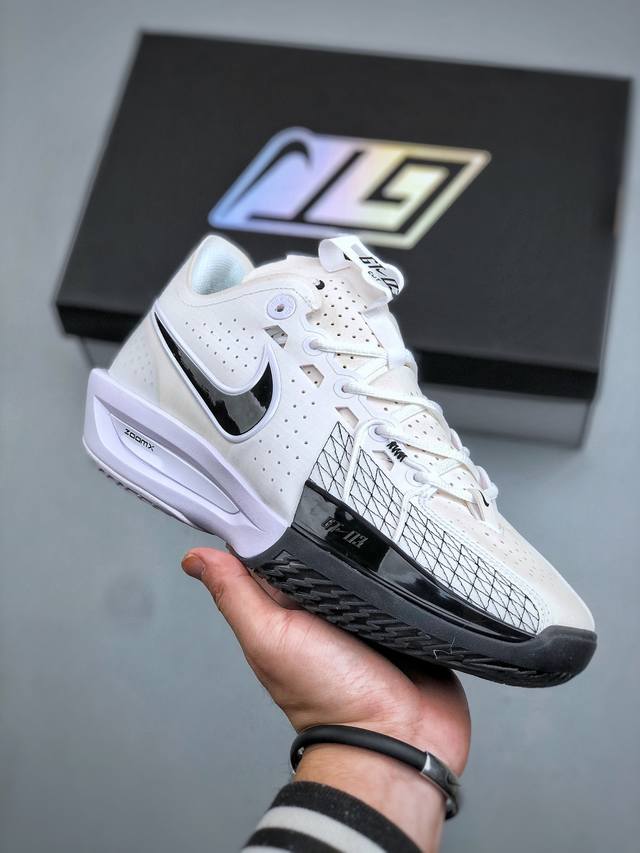 D version Nike Air Zoom GTCut 3 Er low-top basketball shoes. Full-length React +