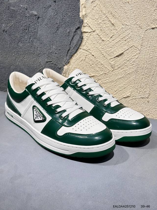 New Arrival Real Shot Xiaohongshu Hot Selling Prada Celebrity Style New Fashiona