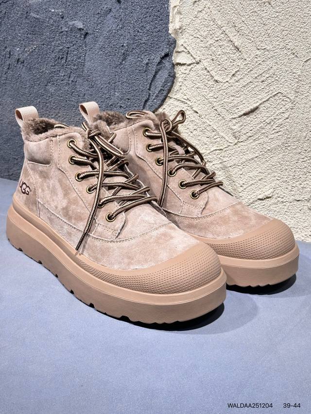 The origins of the Ugg brand can be traced back to Australia. During World War