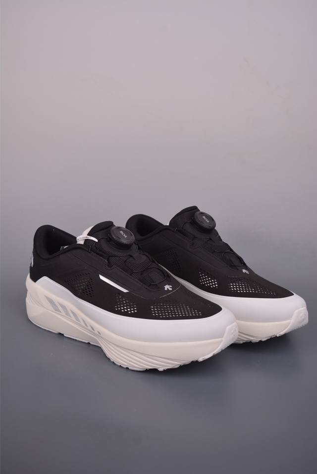 Descente Snow Df Wire 3.0 Lightweight, Cushioned, and Breathable Upper, Stylish