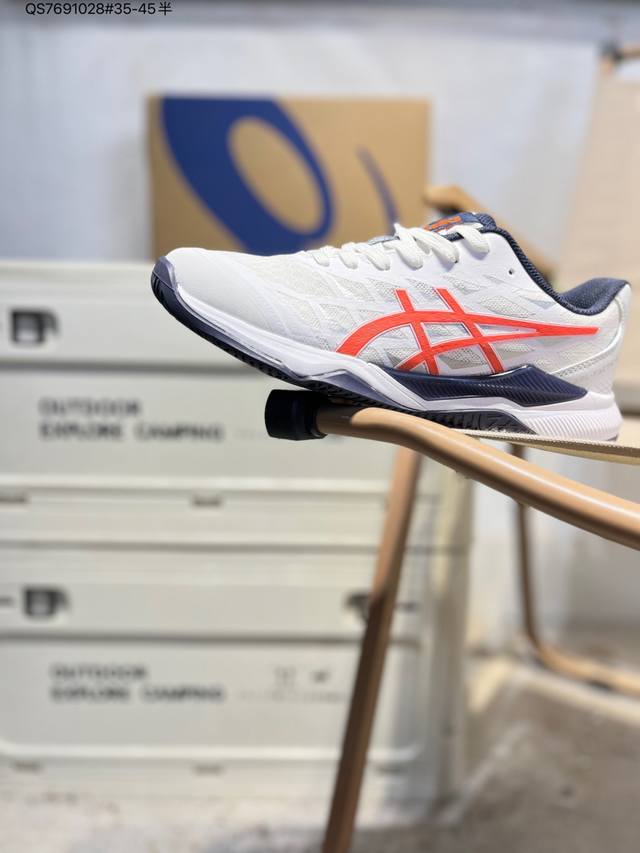 Asics Gel-Tactic 12, a classic Asics running shoe, is currently riding the wave