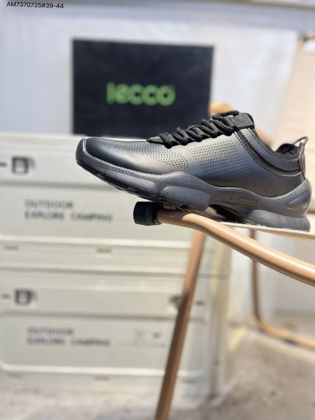 Ecco Men's Shoes: Lightweight, breathable, comfortable, durable, skin-friendly,