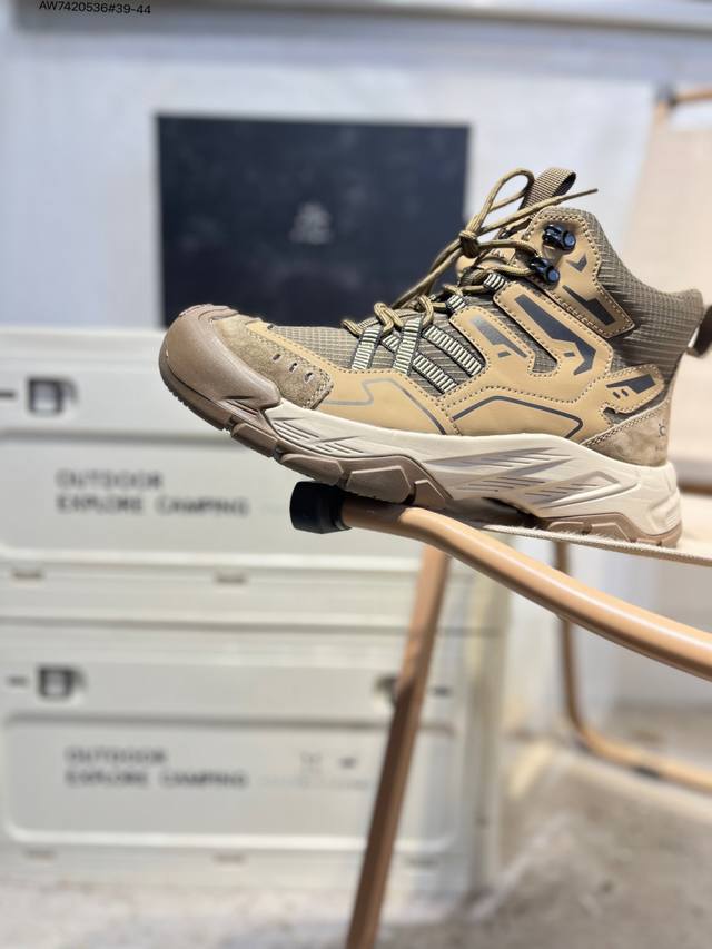 Kailas Jieshan Outdoor High-Top Waterproof Hiking Shoes, produced by a major ma