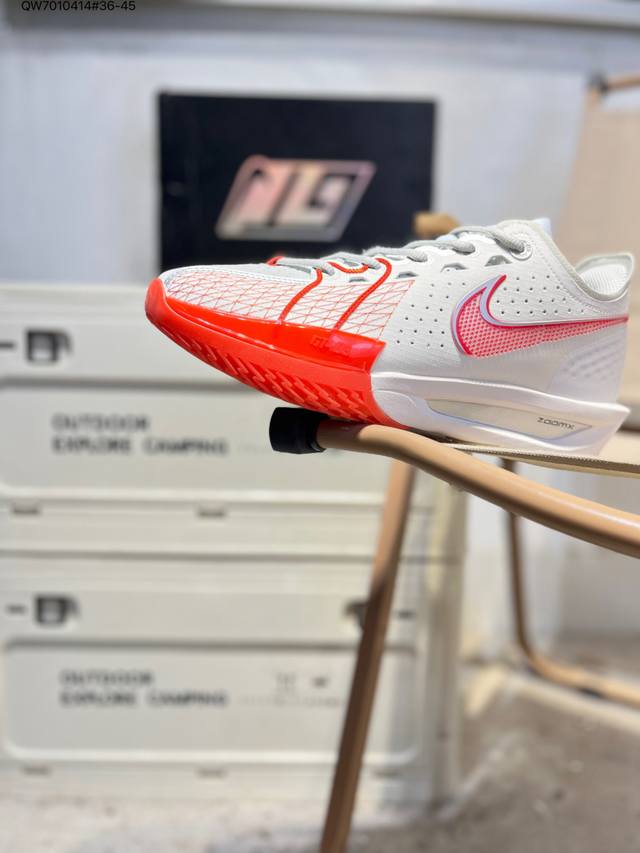 Nike GT Cut 3 Ep Gt3 Basketball Shoes. This shoe features an outstanding reboun