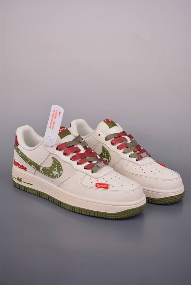 Nike Air Force 1 Low Supreme Collaboration. Made with original last and cardboa