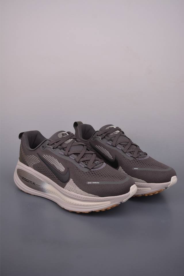 Nike Air Zoom Vomero 18 Gtx New technology, developed ahead of schedule, pure or