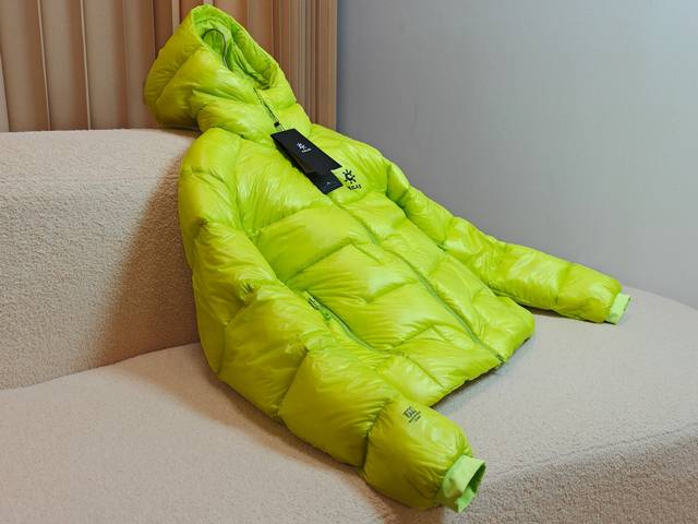 Channel Advantages! Authentic Kailas 5000Gt Water-Repellent 1000 Fill Power Goos