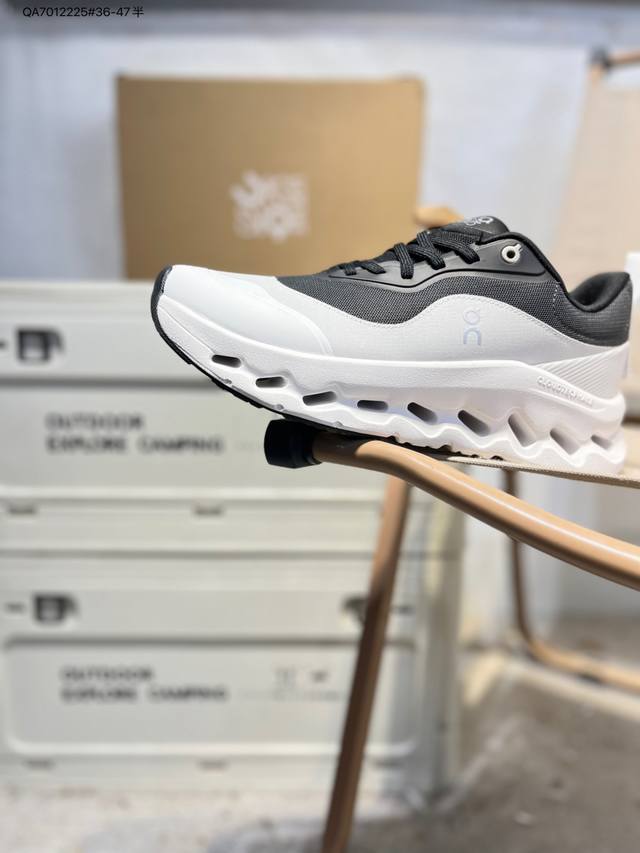 On Cloudtilt Moon Lightweight Sports and Casual Shoes Very comfortable on the fe