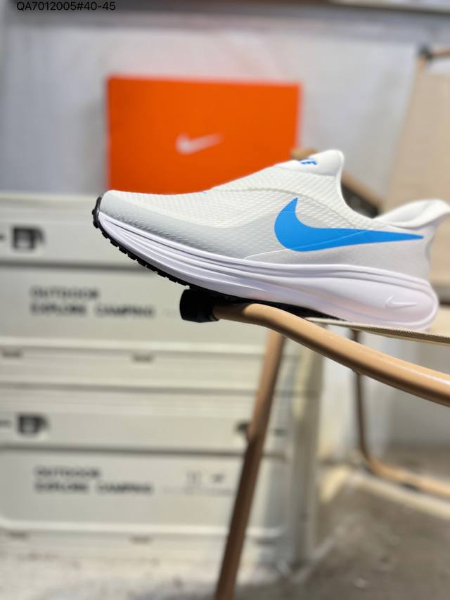 Nk Revolution 8 London Generation Ultralight Mesh Running Shoes combine a swift