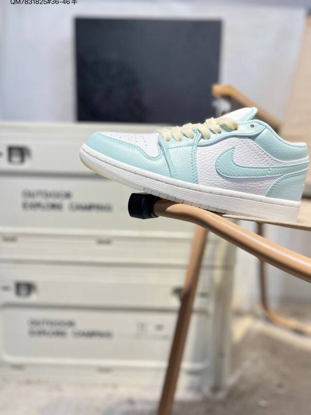 Jordan Air Jordan 1 Low AJ1 basketball shoes official colorway Hj5999 Qm7831825