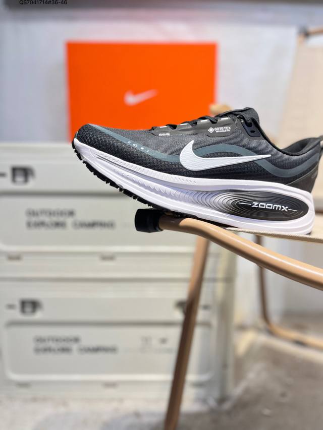 Nike Vomero 18 Gtx Comfortable, Shock-absorbing, Anti-slip Low-top Running Shoe