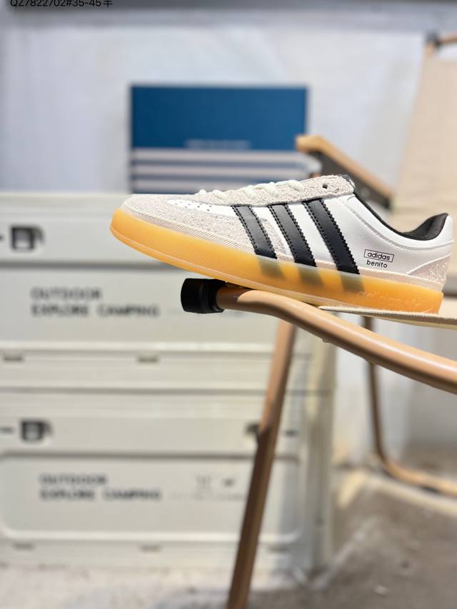 Features a combination of long-pile suede and nubuck leather upper. #Inner eco-