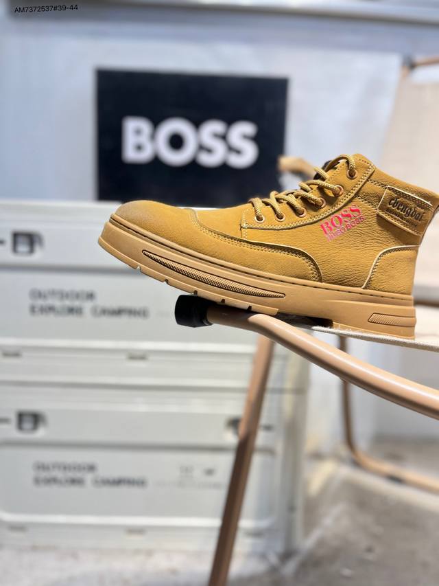 Boss Hugo Boss stamped version, new German high-end brand, same as the new model