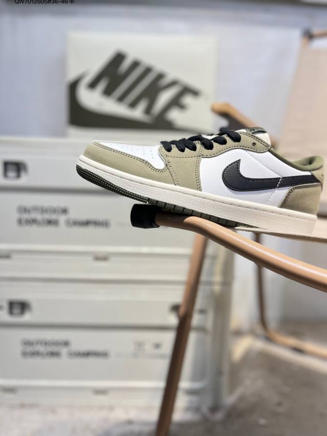 Factory Grade Top Layer Leather Jordan Air Jordan 1 Low AJ1 Basketball Shoes Of