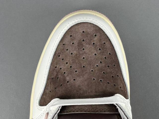 Channel Advantage! Genuine Original AJ1 Travis Scott X Jordan Air Jordan 1 Comf