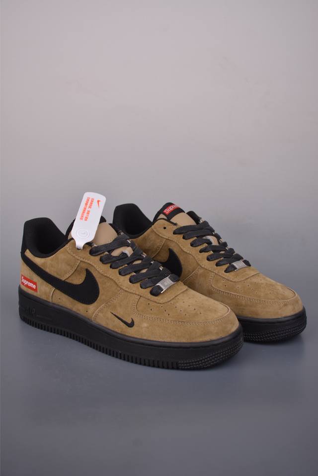Nike Air Force 1 Low Supreme Collaboration. Made with original last and cardboa