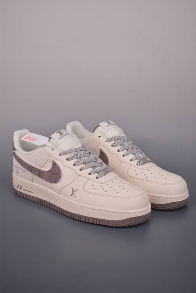 Nike Air Force 1 Low Lv Collaboration. Made with original last and cardboard fo