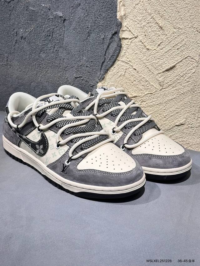 A blockbuster collaboration between luxury and streetwear! AJ1 Low X Louis Vuitt