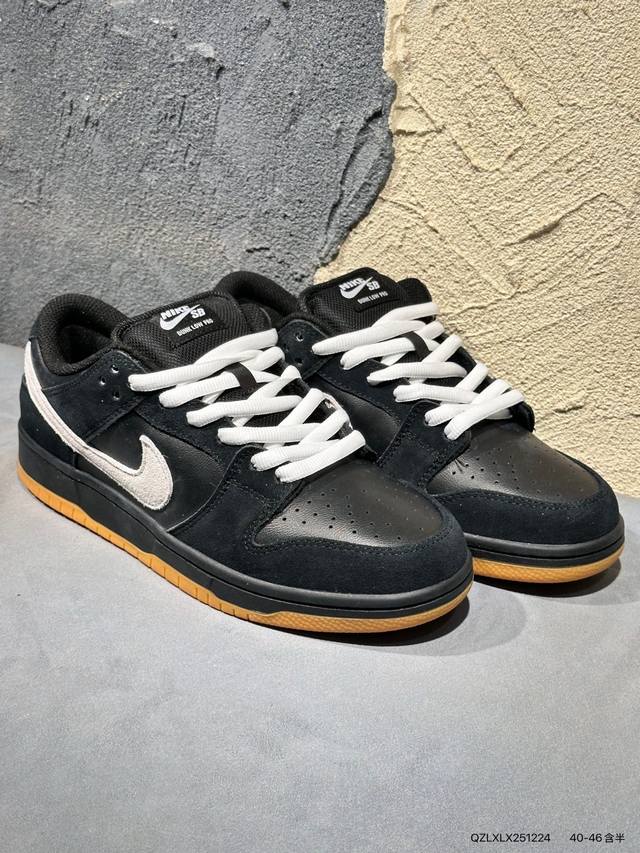 Nike SB Dunk Low Retro Low-Top Casual Sports Skateboard Shoes. Featuring soft a