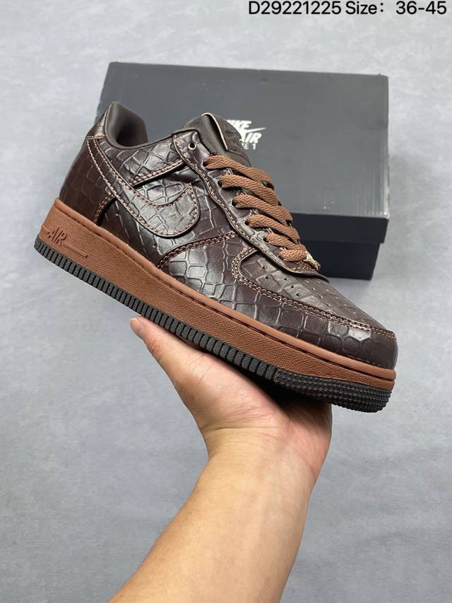Nike Air Force 1 '07 Low. A versatile, platform, low-top, casual athletic shoe