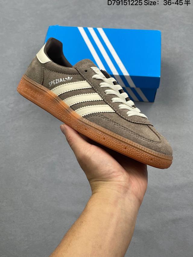 Adidas Handball Spezial, Trefoil logo, retro casual sneakers, German training sh