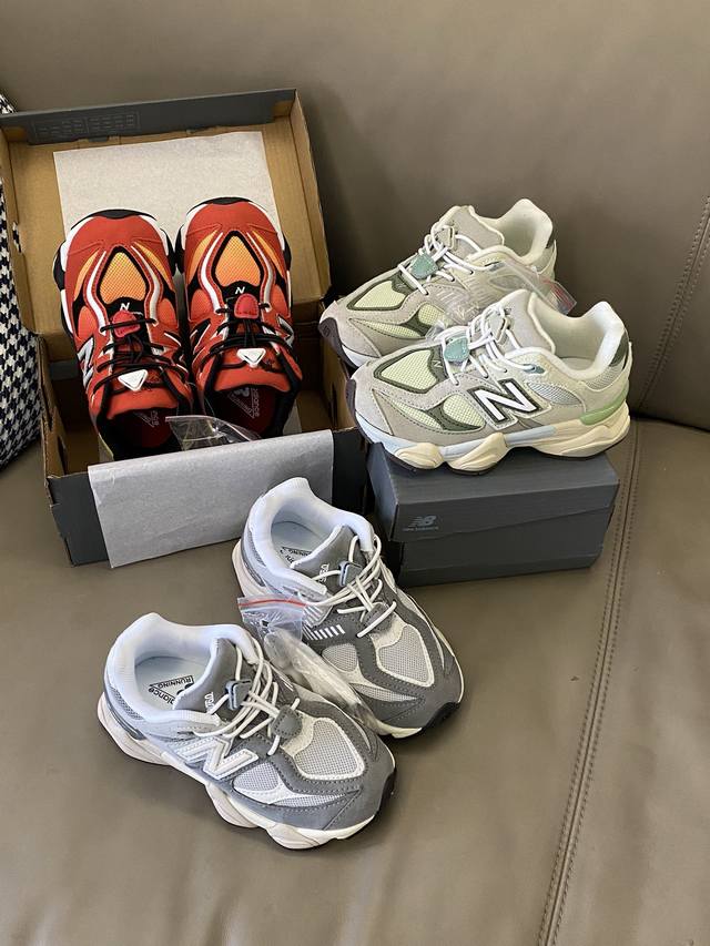 Original image straight from the camera. The upper features a mesh design for a