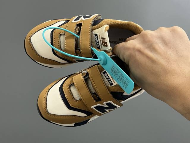 Fleece-lined Nb Autumn/Winter New 997 Velcro Children's Sports Shoes Size: 26-3