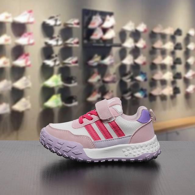 Special Price, No Returns Size: 26-37 Found another pair of super stylish sneake