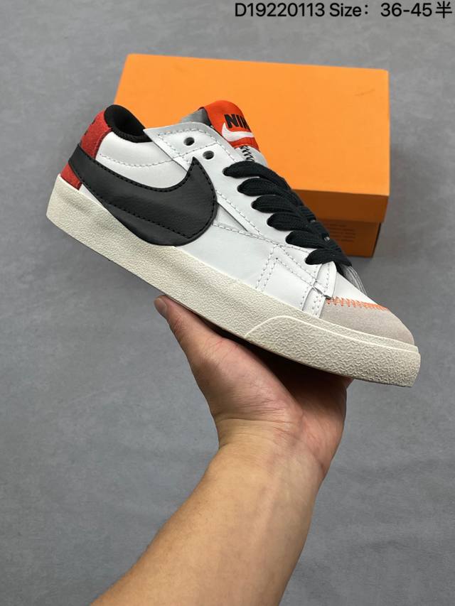 Nike men's and women's shoes, authentic label, half-size system, featuring a ha