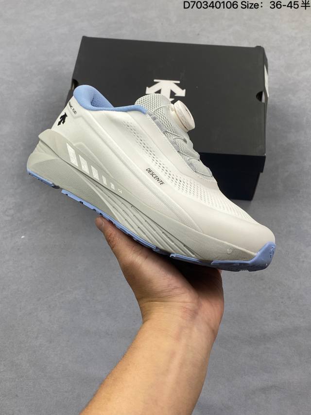 Descente Lavitate Wire 3.0 Comfortable, Versatile, Non-slip, Durable, Low-top Ca