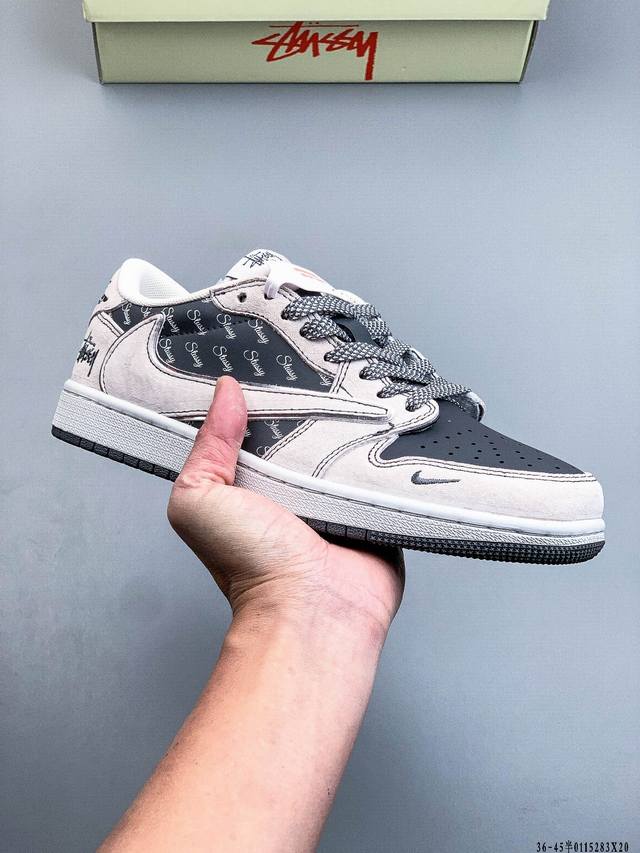 Nike Air Jordan 1 Low (AJ1) - Trendy and Casual Sneakers. Perfectly crafted AJ1