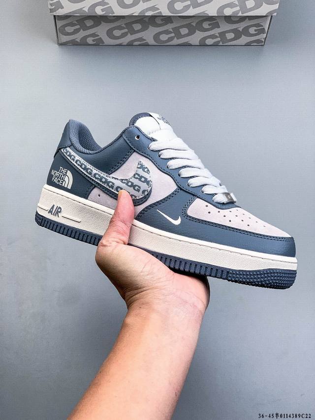 Original last data paper version, made with a hard, high-quality leather upper,