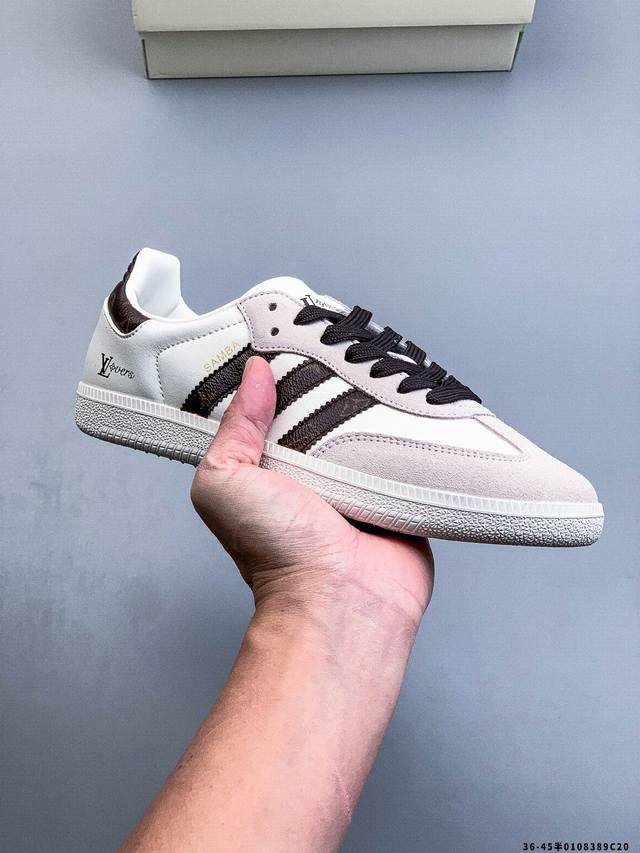 Genuine Adidas Samba Og! Classic Shoe Model DDD The Adidas Samba Og, a classic s