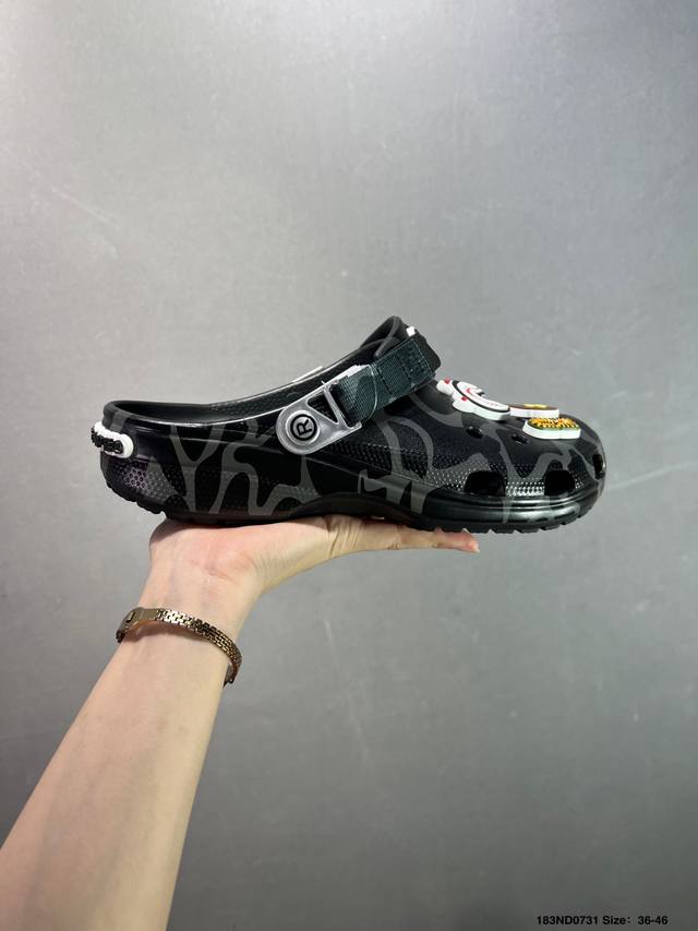 Crocs clogs - Orders can be placed in M3, 4, 5, 6, 7, 8, 9, 10, 11 for faster pr