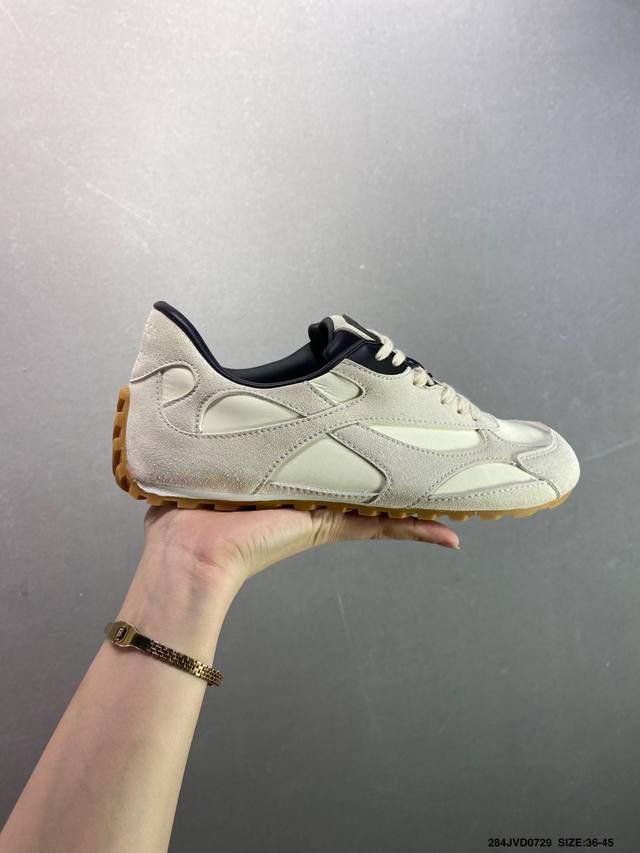 Company-level Italian luxury brand - Bottega Veneta - Orbit Flash Low Sneakers,