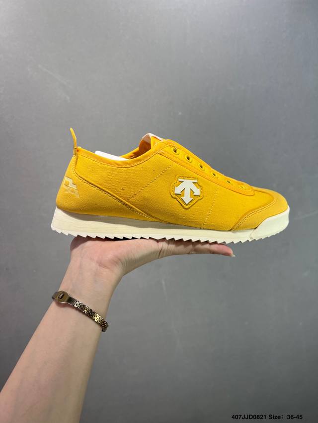 Descente Chron Series Unisex Chron Retro Sporty Casual Shoes DDD Item No.: D4331