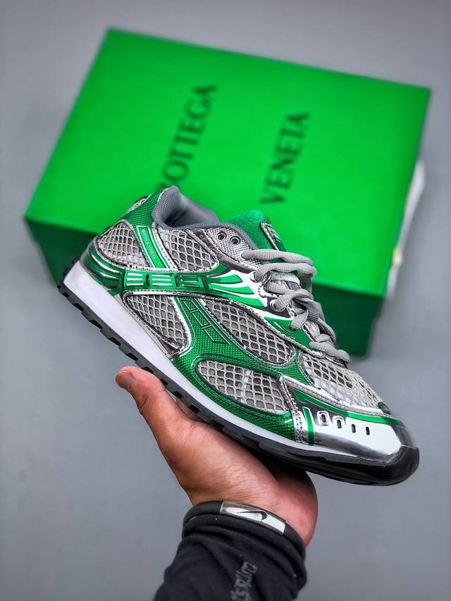 Bottega Veneta Round Toe Lace-up Low-top Casual Shoes. Bottega Veneta, an Itali