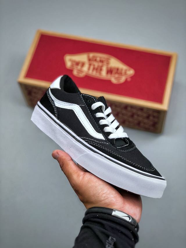 New version of the bread shoe, brand new mold, new version of the punching knif