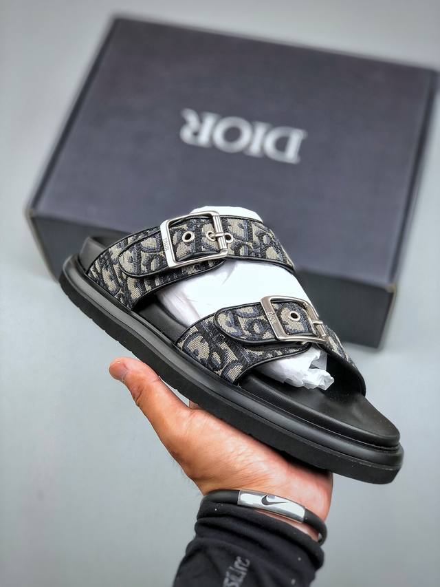 Dior's latest Dioriviera Dway round-toe flip-flops/thick-soled sandals DDD Origi